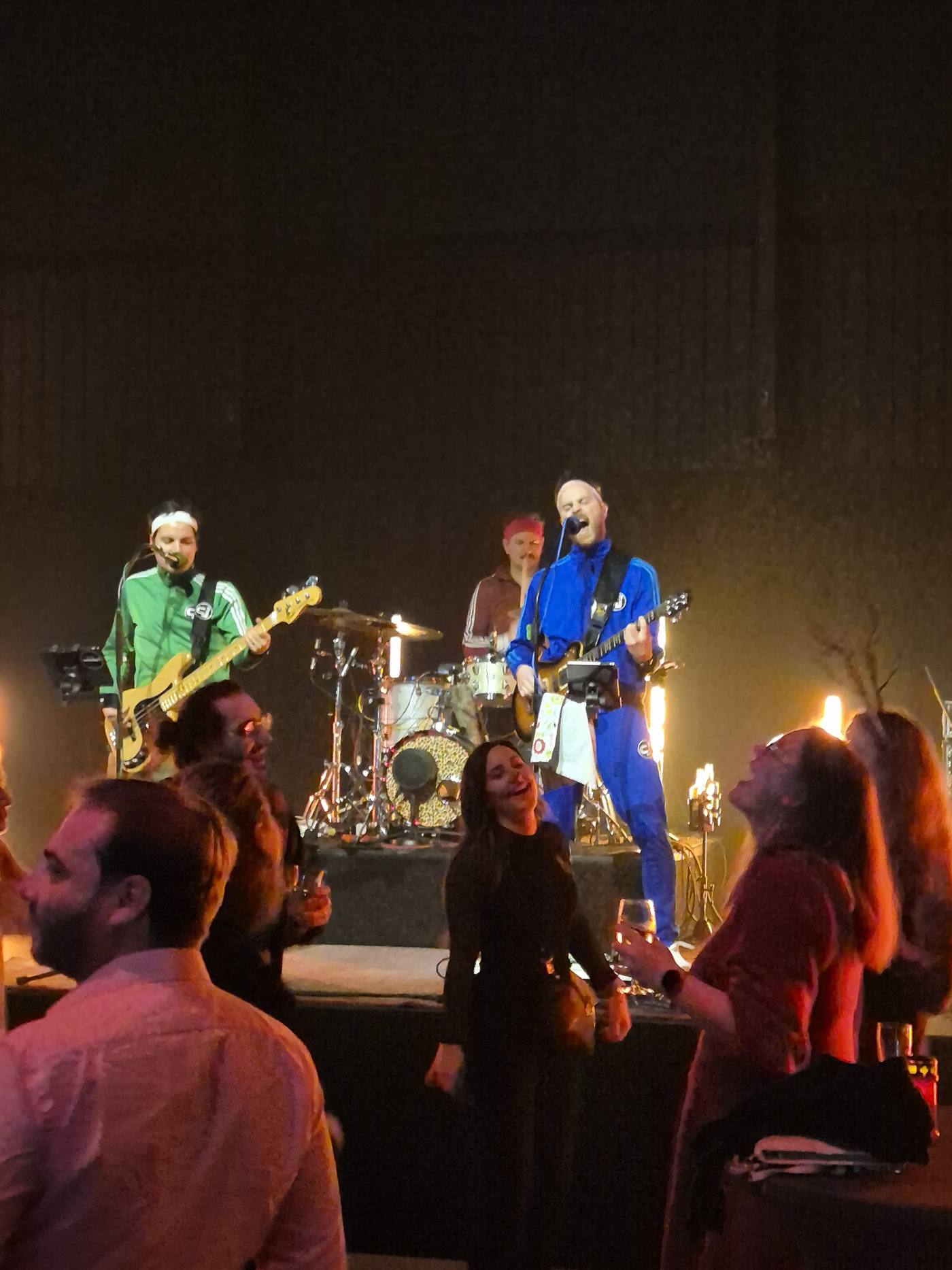Liveband an der Winterparty der Swiss Marketplace Group